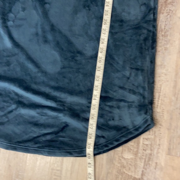 32 Degrees Super soft velour Kangaroo pocket hooded lounger - Picture 11 of 11